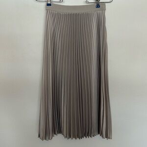GARAGE SALE
H&M skirt